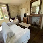 Casa vacanze 06-les Glycines Avec Piscine&jacuzzi-5 Pers Martel