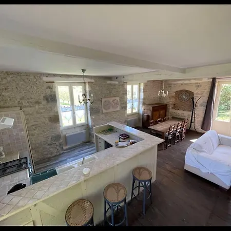 Ferienhaus 06-les Glycines Avec Piscine & Jacuzzi-5 Pers Martel